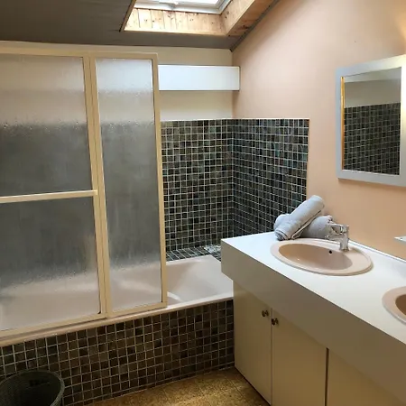 Villa Villa Prune 200M 5 Chambres Avec Piscine Et Garage Aix-les-Bains